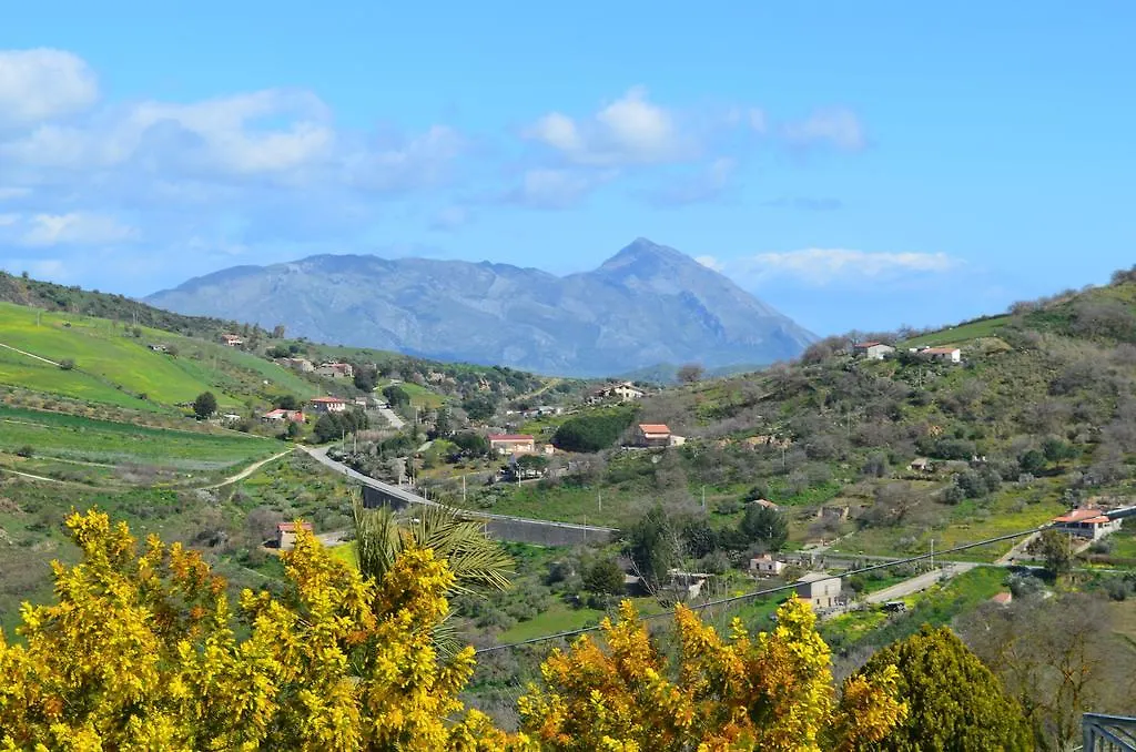 Villa Della Mimosa Alia 3*,