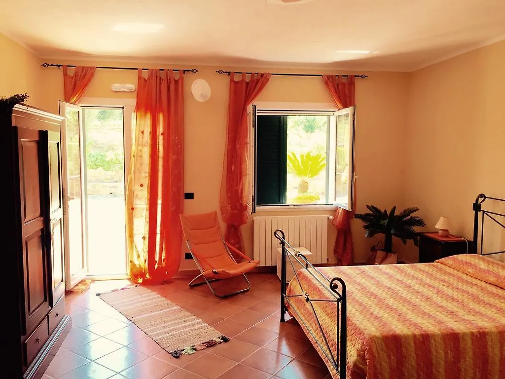 Villa Della Mimosa Alia 3*,  Ιταλία