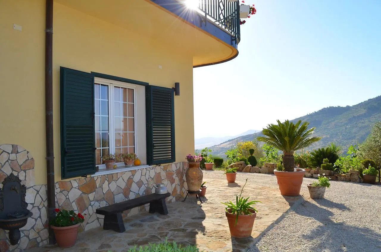 Villa Della Mimosa Alia Bed and Breakfast
